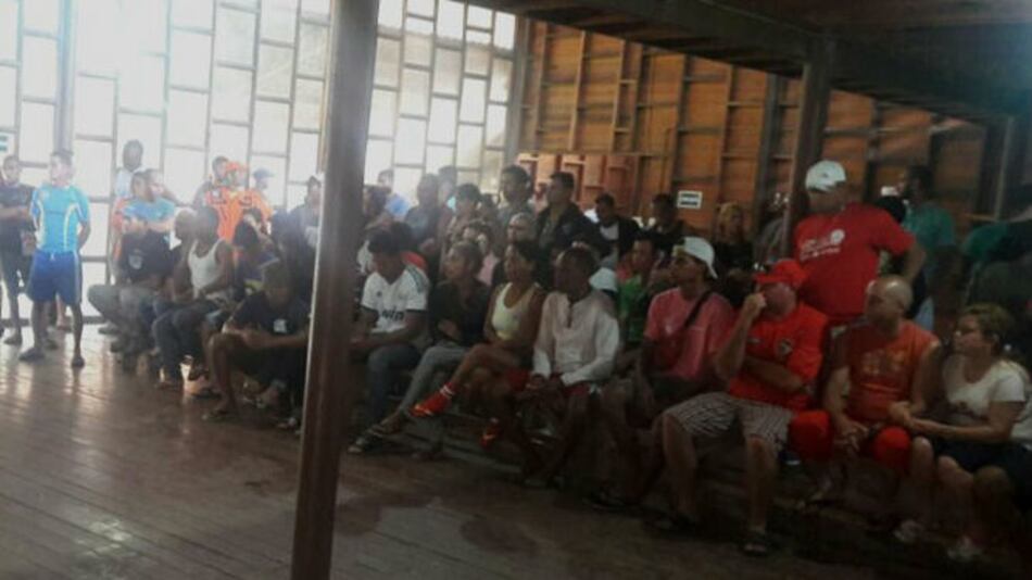 Gobierno otorga plazo de 15 días a cubanos para aceptar propuesta de regresar a su país