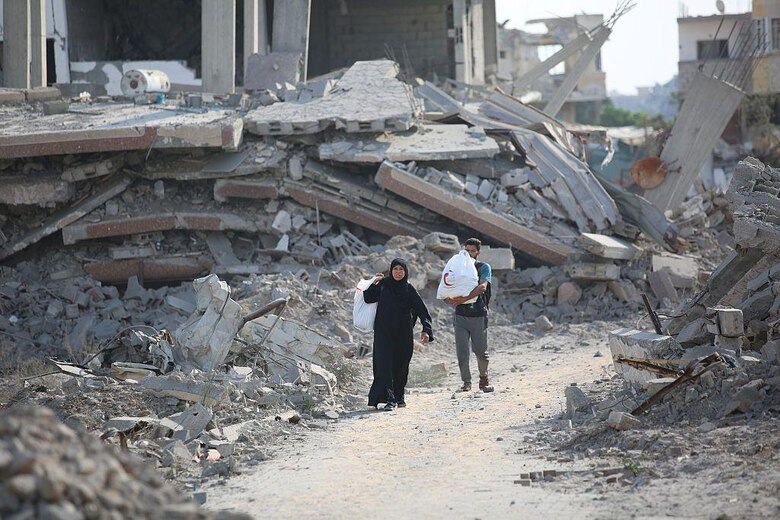 El sistema secreto que utiliza Hamás para pagar los salarios públicos en Gaza