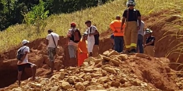 Deslizamiento de tierra deja dos muertos y un herido en Villalobos