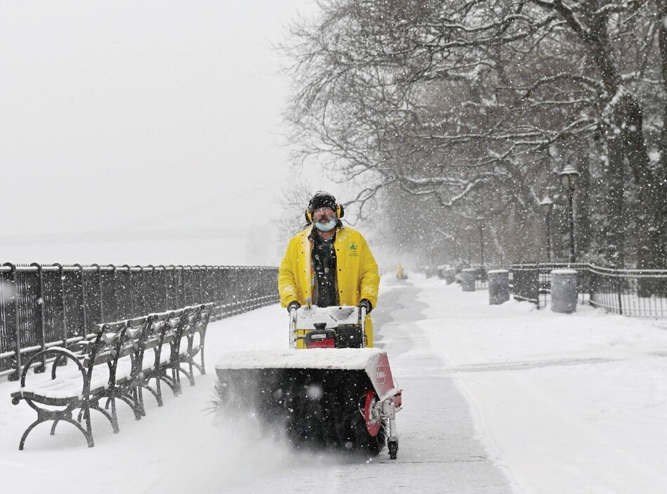 Ola de frío provoca cortes en el pulmón energético de Estados Unidos