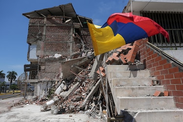 Al menos 329 personas han fallecido en el terremoto de Colombia y 247 siguen desaparecidas