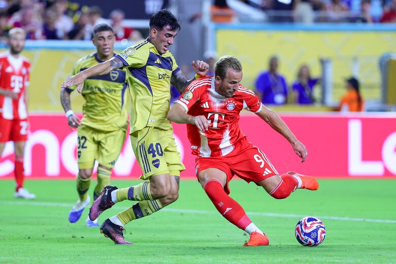 Bayern Múnich se sobrepone a la ‘mini Bombonera’ y se clasifica a los octavos del Mundial