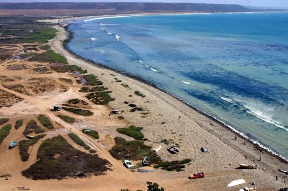 Desaparecen 13 mil metros de playa en Baja California