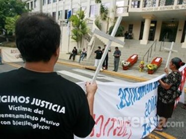 Fallece otra víctima del dietilene glycol; familiares piden apoyo