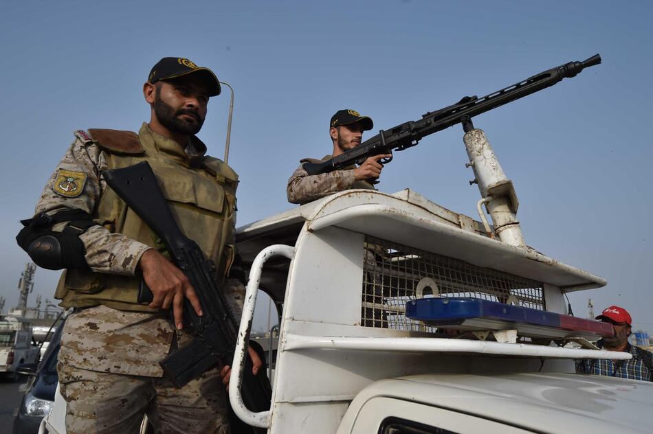 La batalla de drones India-Pakistán se intensifica mientras cifra de muertos asciende a 82