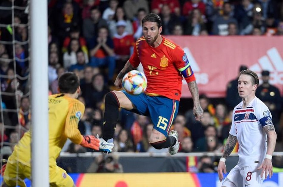 España e Italia ganan sin convencer en debut de eliminatorias a Eurocopa-2020