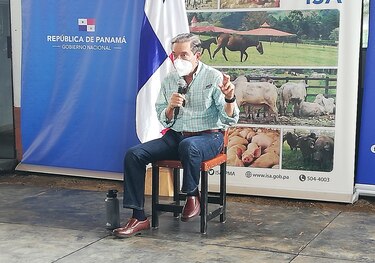 Cortizo dice que mantiene conversaciones con el presidente tico tras la inhabilitación de 26 plantas de Costa Rica