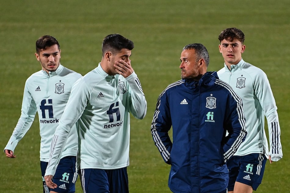 España ante el precipicio, Portugal busca acercarse al Mundial