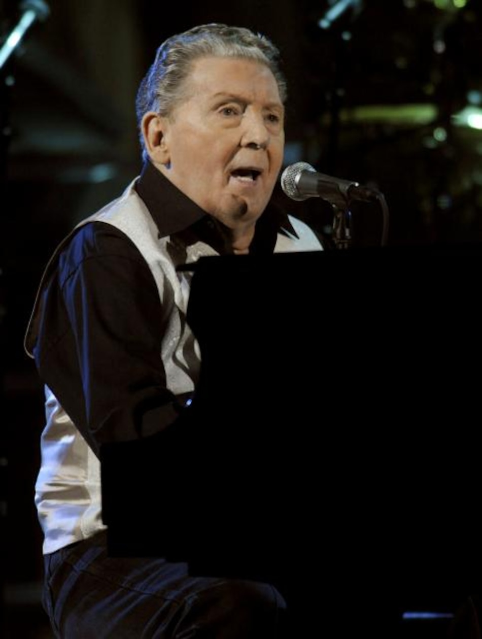 Jerry Lee Lewis se casa por séptima vez