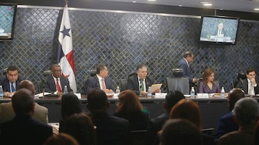 Comisión de Credenciales de la Asamblea recibe las designaciones de magistrados