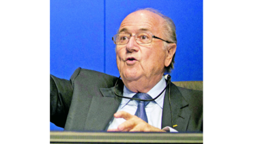 FIFA le pagó a Blatter 3.76 millones en 2015