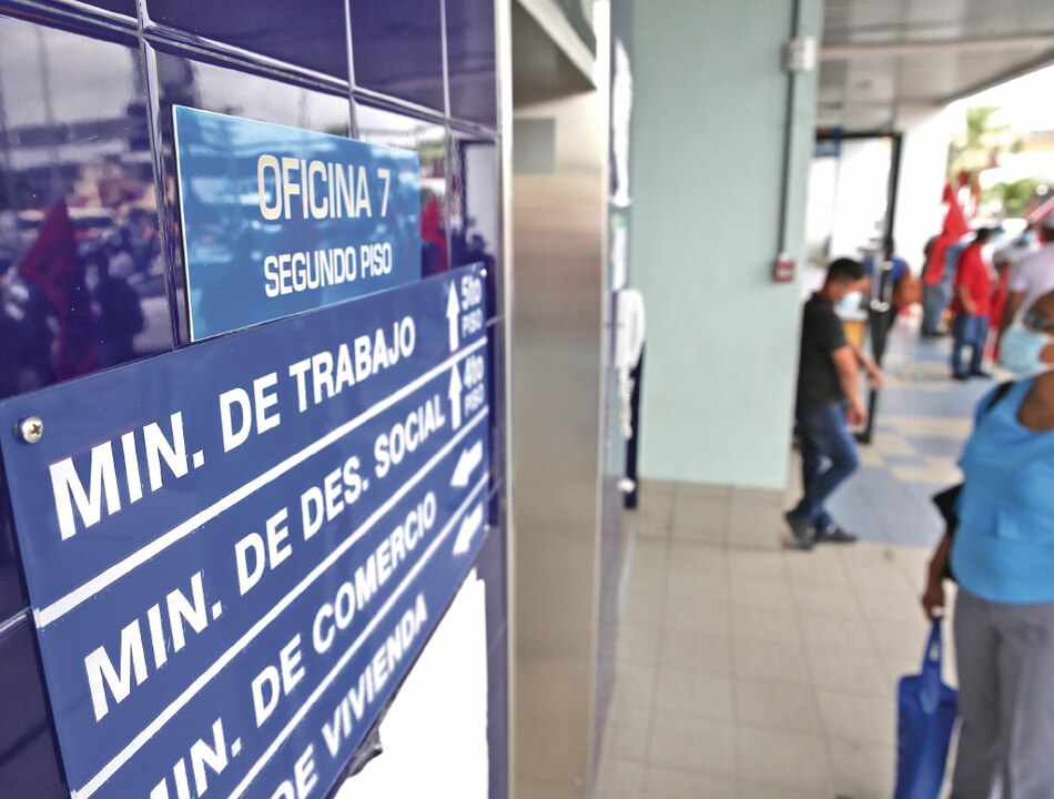 La dura tarea de encontrar empleo