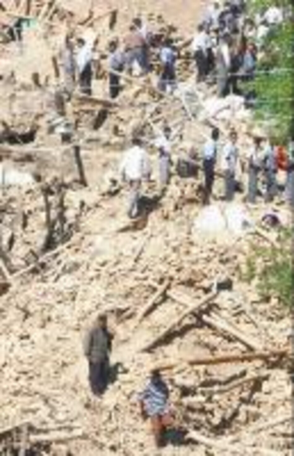 Terremoto deja muerte y destrucción en Irán