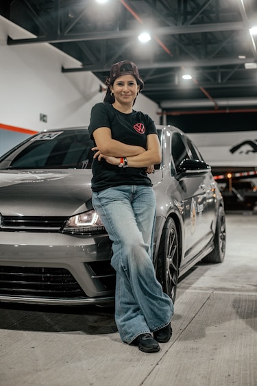 Madres, empresarias y veloces: las mujeres que dominan el drag en Panamá