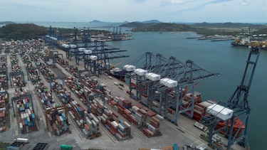 CK Hutchison defiende venta de puertos de Balboa y Cristóbal en Panamá, pese a críticas de China