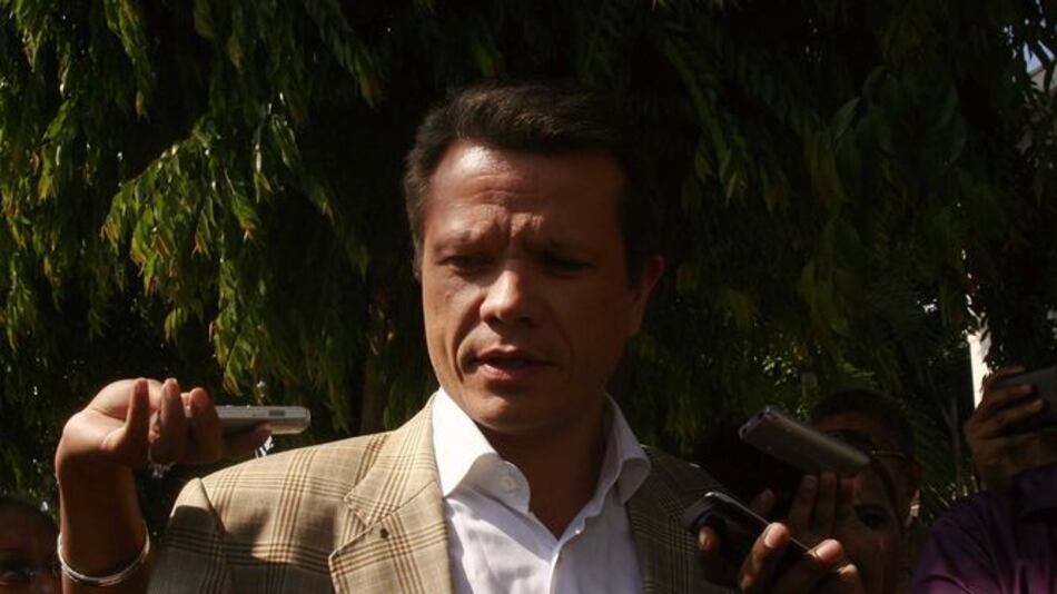 Iván Clare y West Valdés deben pagar