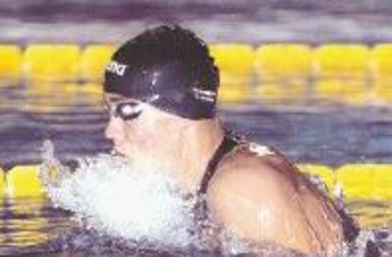 México inicia en plan arrollador