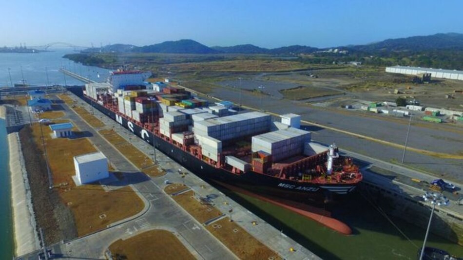 Canal ampliado llega a su tránsito mil