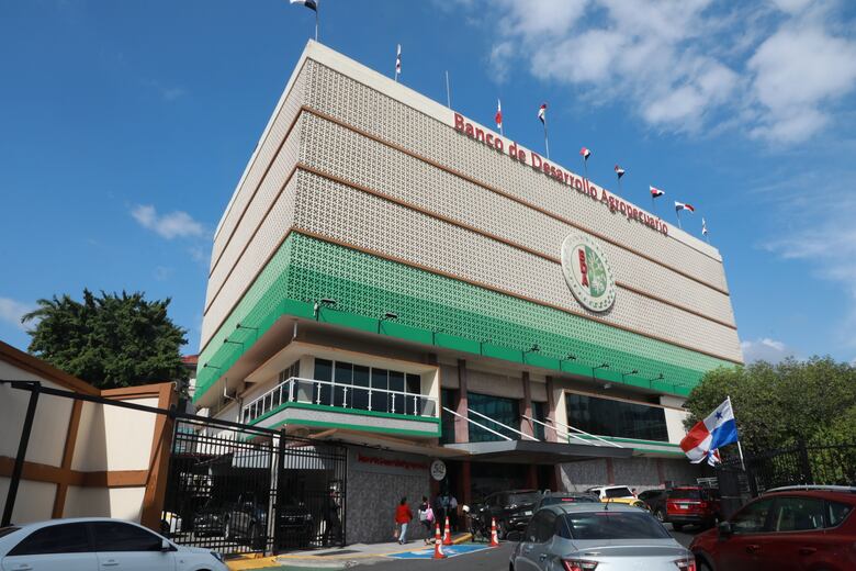 En 80% se reducirá la nómina del Banco Hipotecario Nacional; anuncian transformación del Banco de Desarrollo Agropecuario 