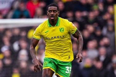 Regreso sólido de José Córdoba en victoria del Norwich City 2-0 contra el Leicester City