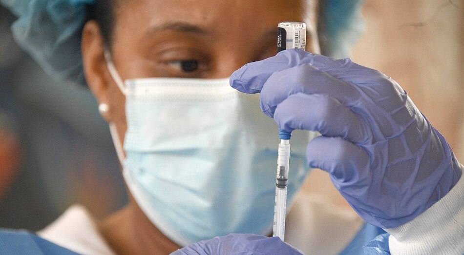 Variante Delta y segunda dosis: una carrera contrarreloj