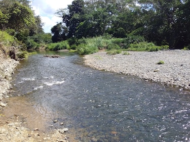 Principal afluente de la cuenca del río La Villa registra poca recuperación de su caudal