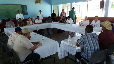 Se rompe el diálogo en Barro Blanco; policía despeja la Interamericana y detiene a 20 personas