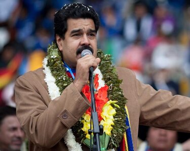 Maduro pide a oficialistas ser leales al proceso