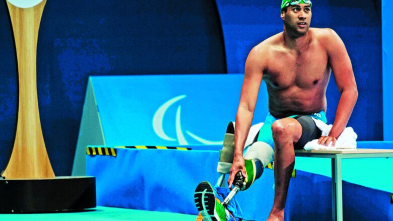 La historia del ‘chico tiburón’