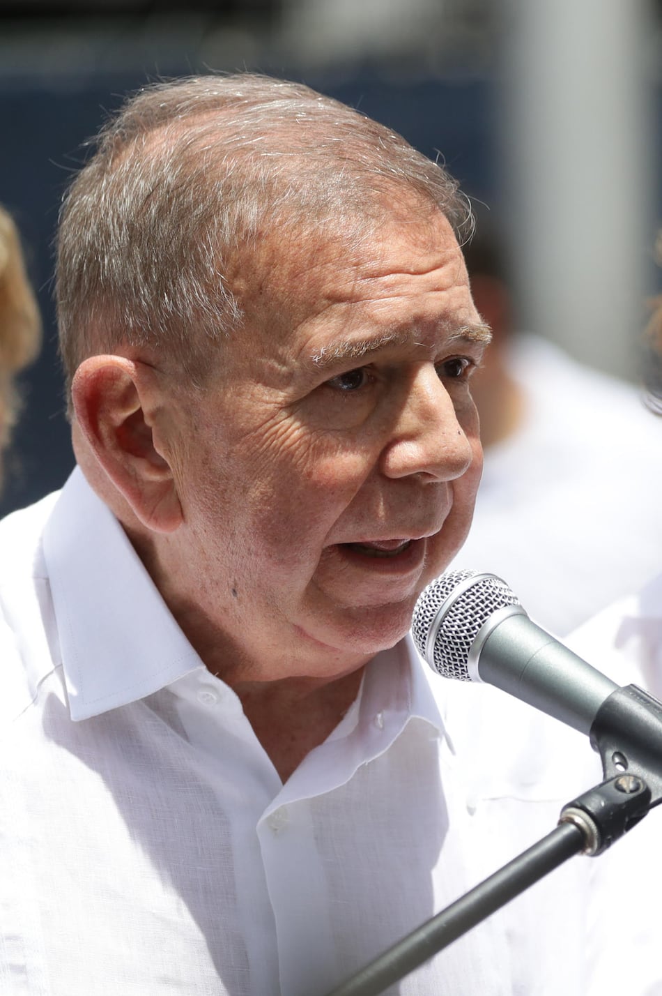 González Urrutia insta a Maduro a que ‘no demore más la transición en paz’ en Venezuela