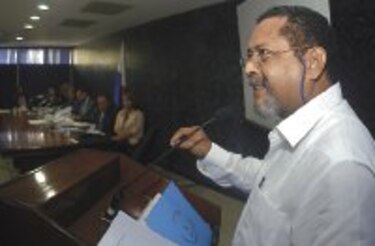 Nuevo defensor del Pueblo debe ser más beligerante
