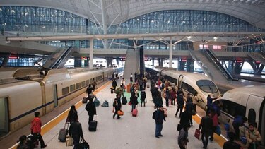 Sector de servicios chino crece a un ritmo más estable