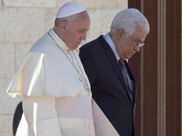 Peres y Abbas rezarán junto al Papa por la paz el 8 de junio en El Vaticano
