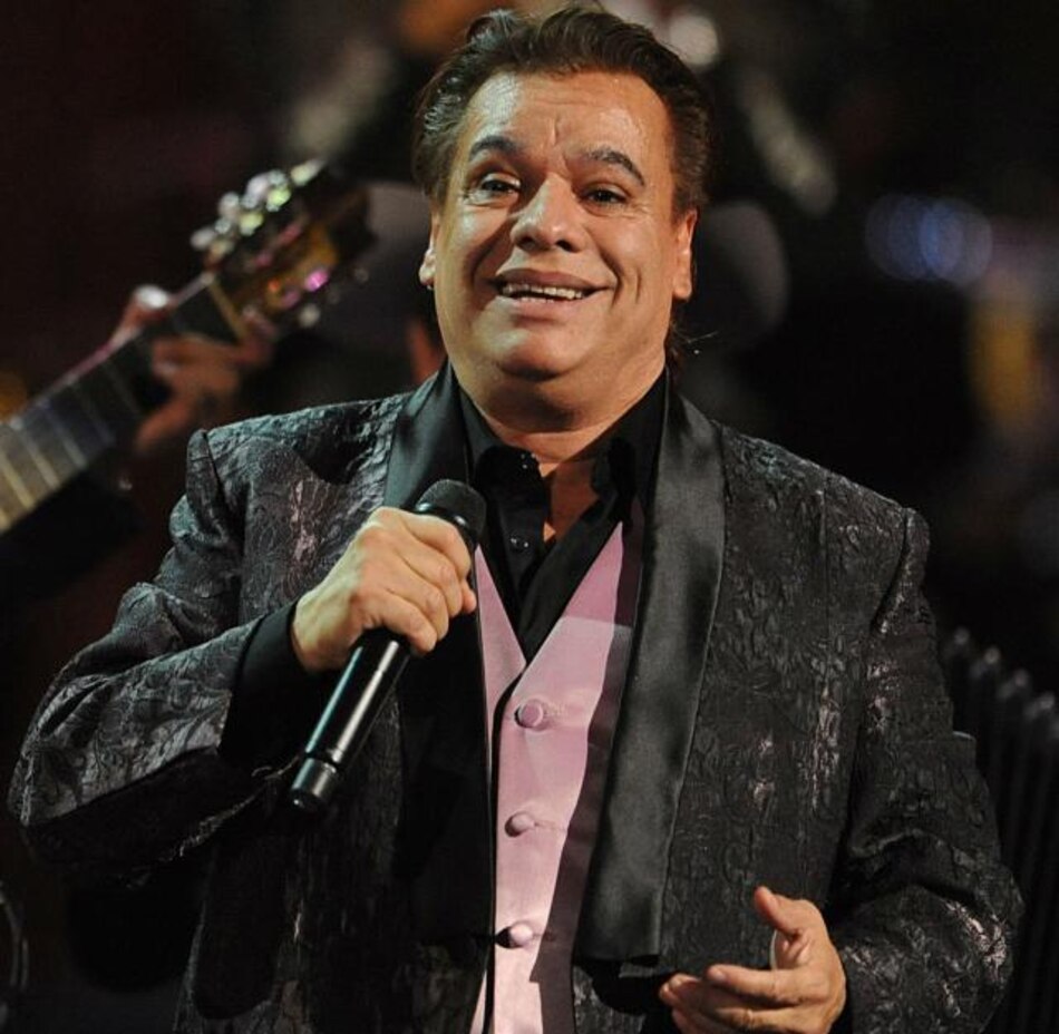 Juan Gabriel reiniciará gira en septiembre, tras neumonía