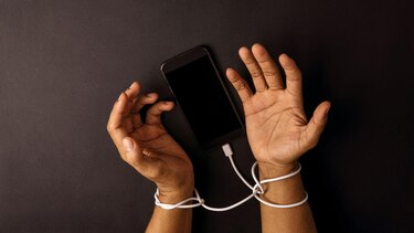 Cuáles son las 5 formas de violencia digital más comunes (y cómo protegerse)