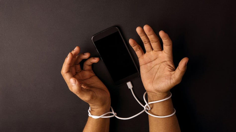 Cuáles son las 5 formas de violencia digital más comunes (y cómo protegerse)