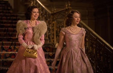 Cuatro filmes y un video para saber de la reina que no son ‘The Crown’
