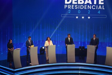 Minuto a minuto: 6 de los 8 candidatos presidenciales acuden al último debate de cara a las elecciones de mayo