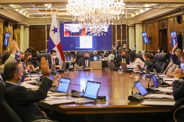 Gabinete autoriza aumento del Presupuesto General del Estado; ahora será de 25,294.7 millones de dólares