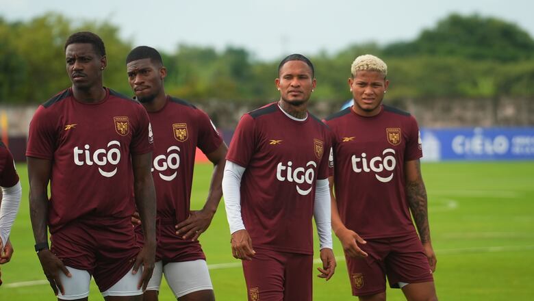 Thomas Christiansen convoca a 26 jugadores para eliminatorias y Copa Oro 2025