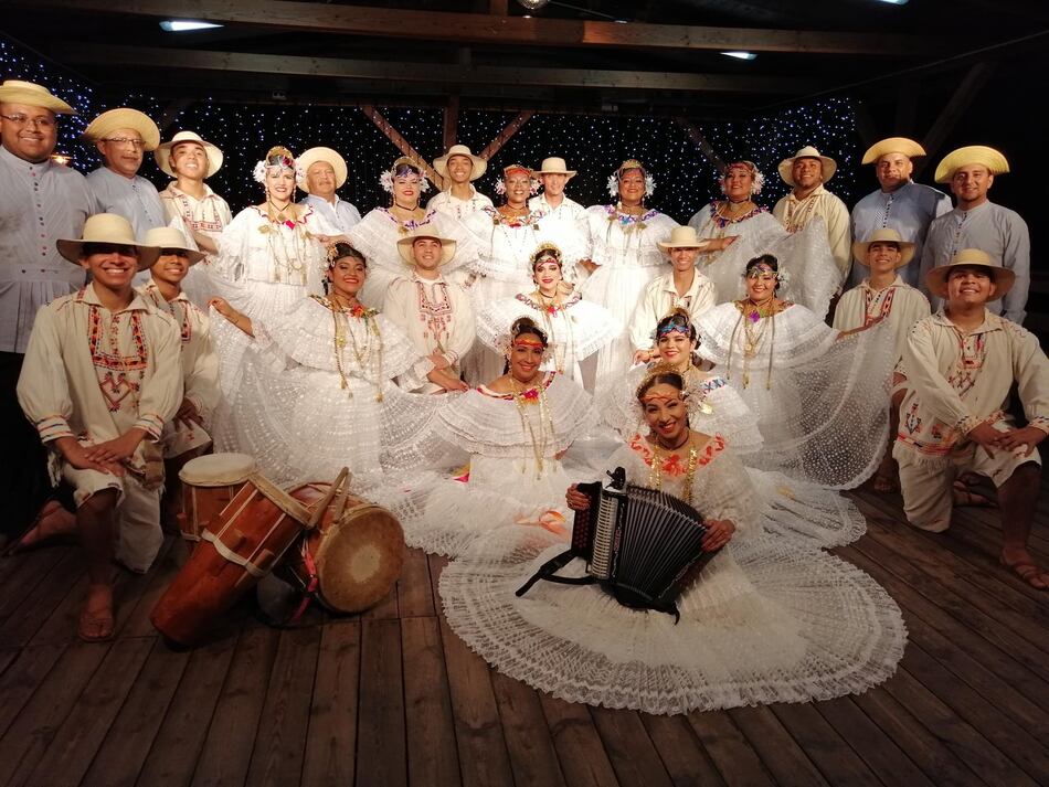 Ballet Folklórico Ritmos y Raíces Panameñas competirá en festivales en Lituania y Polonia
