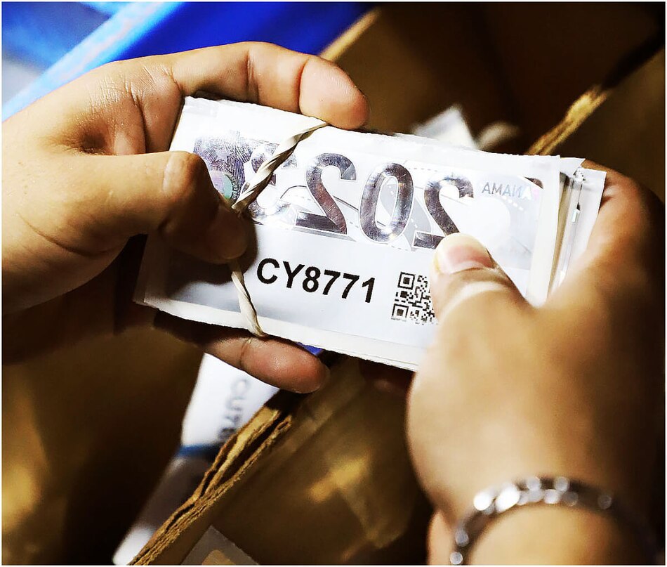 Calcomanías vehiculares del mes de abril de 2024 ya están disponibles