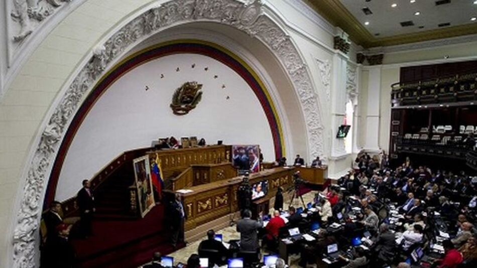 Exmandatarios, preocupados por la creación de parlamento paralelo