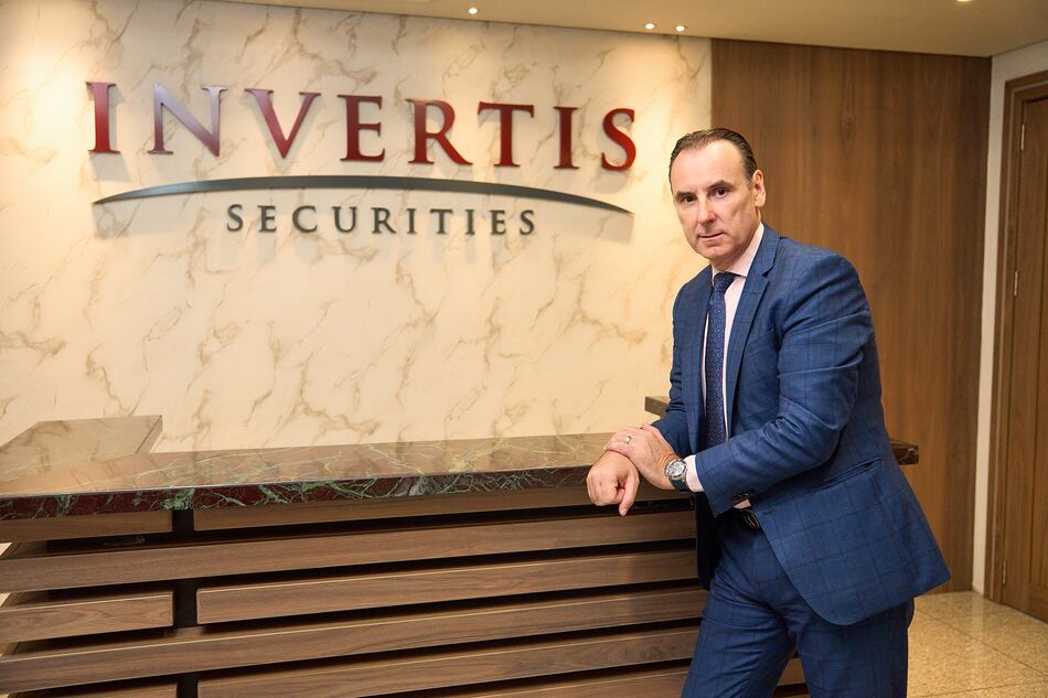 De la mano de José Ramón Mena, Invertis Securities cumple 10 años. ¿Por qué sólo ahorrar si puedes invertir?