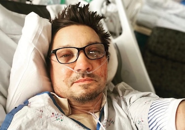 Jeremy Renner fue atropellado por el quitanieves al salvar a su sobrino