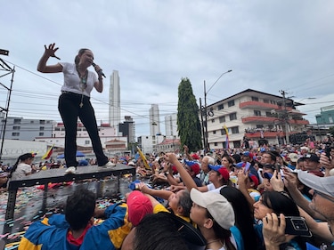 María Corina Machado se reencuentra con la comunidad venezolana en Panamá