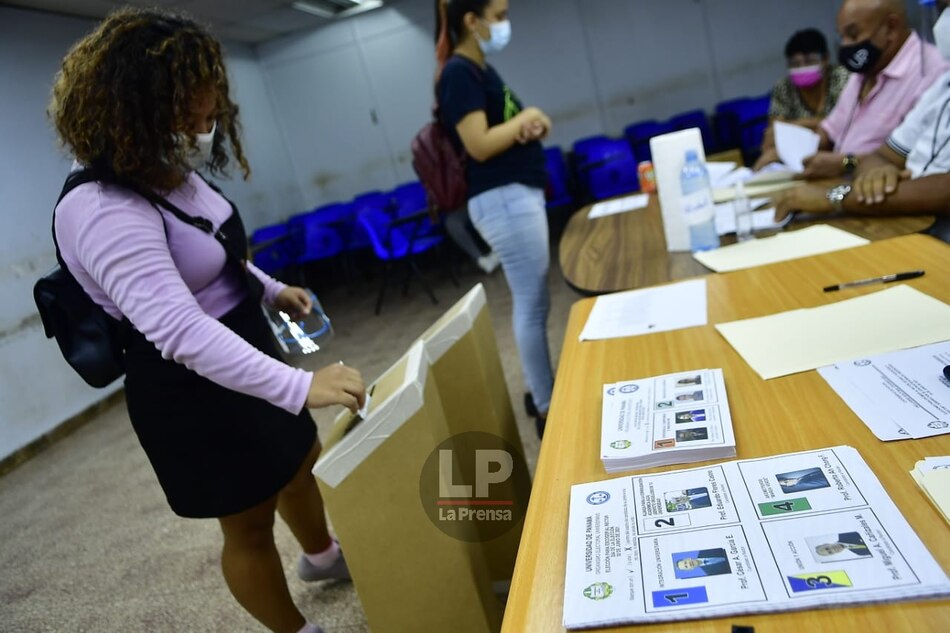 Elección del nuevo rector de la Universidad de Panamá se desarrolla con normalidad; urnas cierran a las 8:00 p.m.