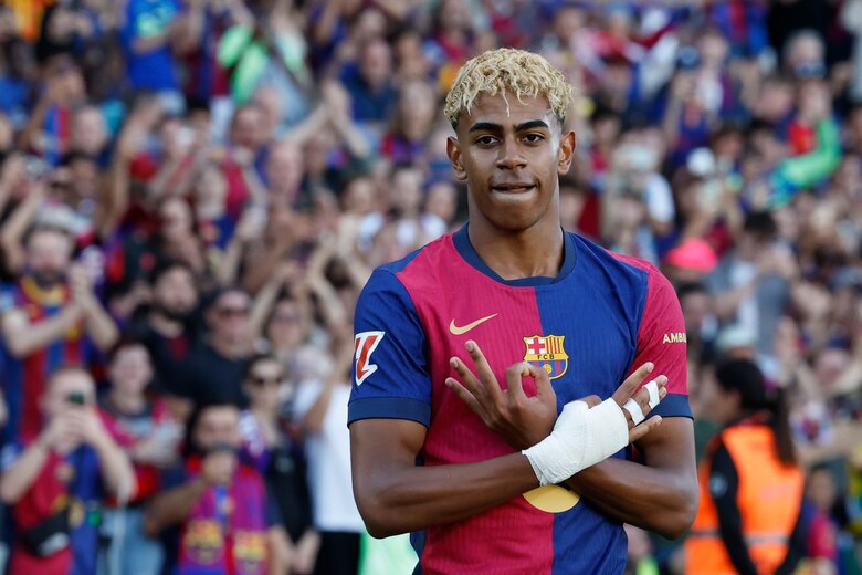 Lamine Yamal amplía su contrato con el Barcelona hasta 2031