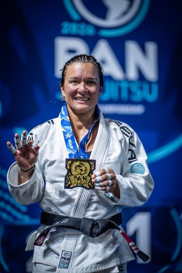 Jennisín Rosanía conquista el Panamericano y confirma su dominio