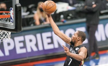 Los Lakers buscan resolver las cosas en casa